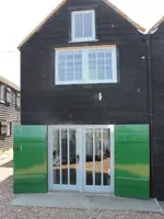 Hut 8