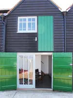 Hut 4